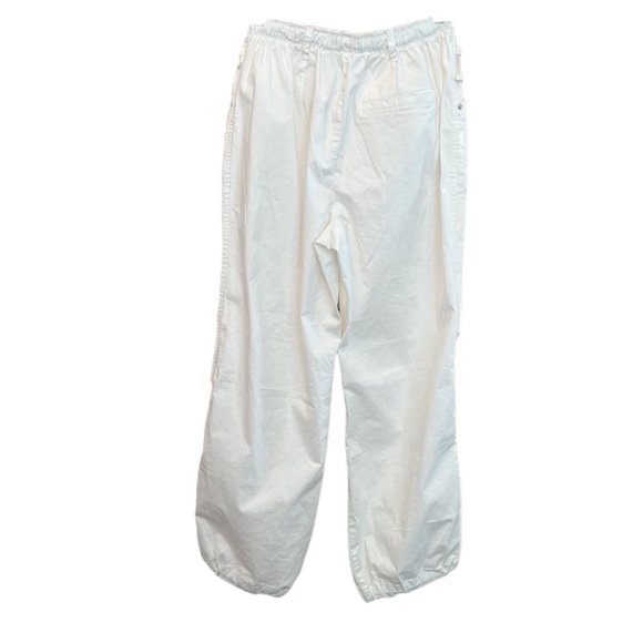 🏷️ NWT Forever 21 White Parachute 
Cargo Pants - Picture 6 of 12